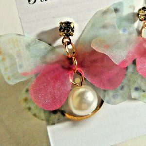New BUTTERFLY PEARL Rhinestone Earrings Blue Pink Goldtone Drop Dangle stud back